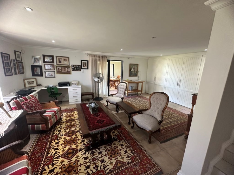 5 Bedroom Property for Sale in Myburgh Park Western Cape